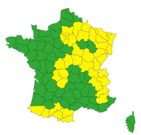 Météo : la goutte froide continue de secouer le pays, voici ce qui attend les Français ce lundi Météo