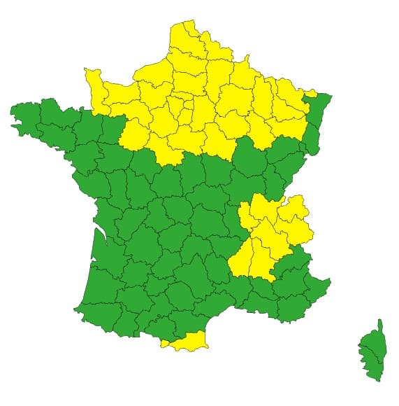 Météo : orages et fortes pluies sur une partie du pays, 32 départements en alerte Météo