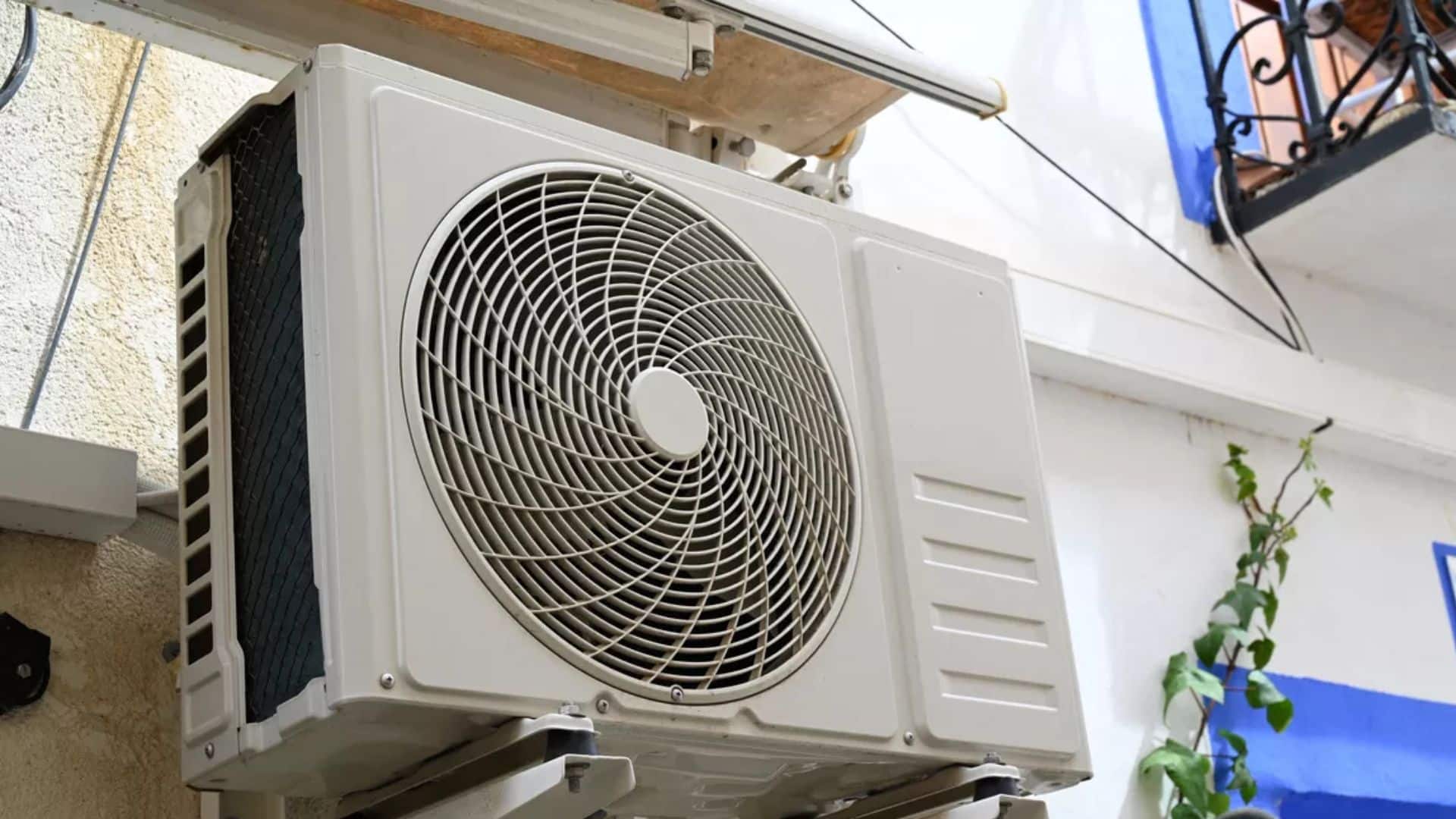 Climatiseurs à 1 900 euros l’unité pour les hôpitaux : L’Etat les a-t-il achetés 3 fois leur prix ?